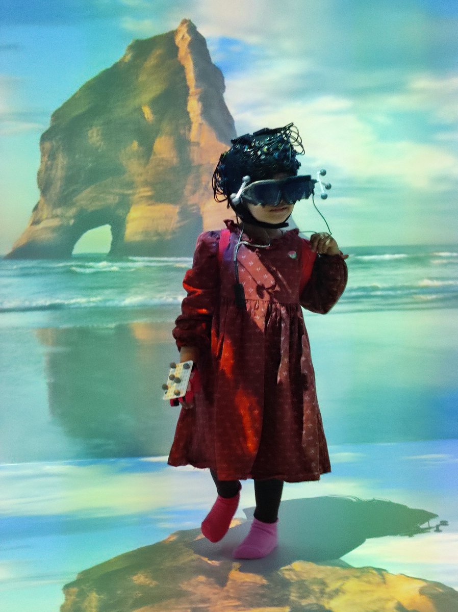 maheensidd91's tweet photo. Had the best time at the brand new @BirkbeckBabylab #Toddlerlab! Inayah took part in a super cool new study by @cbulgarelli01 looking at the development of empathy in toddlers using #wearable #fnirs in the incredible new #VR CAVE! Special thnks to @PaolaPinti & Tamsin Osborne who https://t.co/qElJR3YF4L