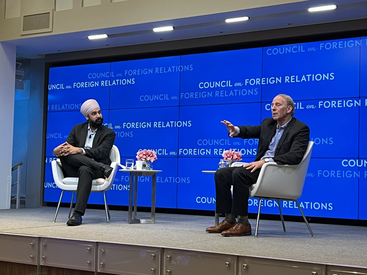 BudHeckman's tweet photo. Simran Jeet Singh @simran of @AspenReligion &amp; @RichardHaass of @CFR_org close out the 2022 #CFRReligionWorkshop with @CFR_Religion discussing why religion is important. https://t.co/Nk69SqZbC7