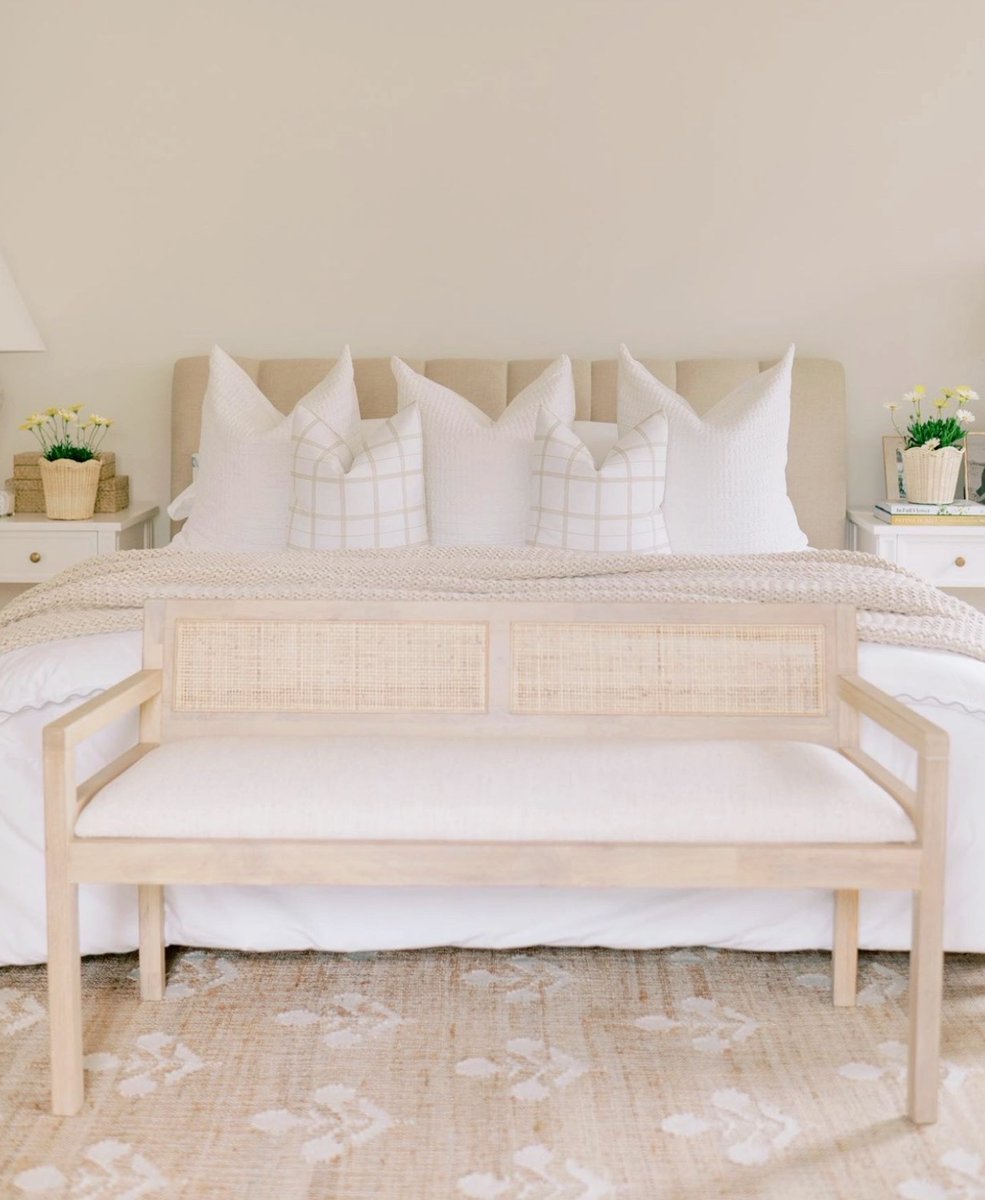 Ever wondered what the best sleep set up looks like? This is it. (ORC-2 Natural)

Styled by: @mckennableu

Link in bio!

#homedecor #homedesign #decor #design #homesweethome #bedroomdecor #bedroomdesign