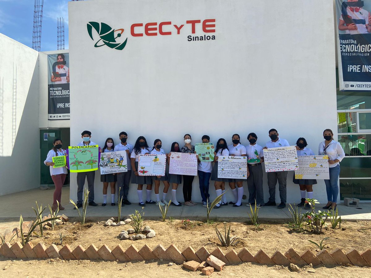 CecytesMazatlan's tweet photo. https://t.co/qO8Jpa3pRc

#Polinización 
Alumnos dando Pláticas de la importancia de la polinización. https://t.co/mRmvPMnDlM