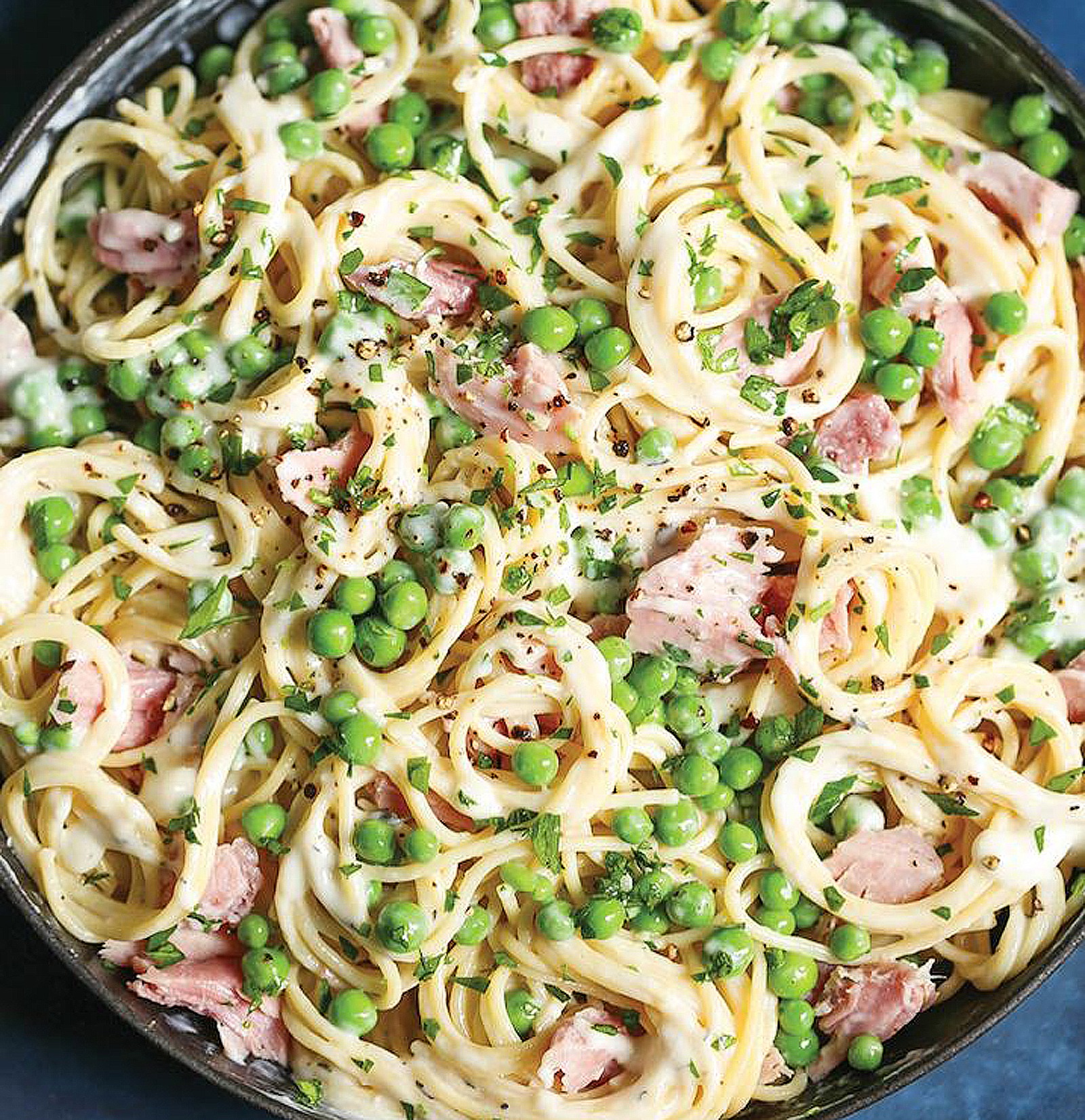 Carlton Farms on Twitter: "Perfect for ham. Sophisticated, and yummy! Fettuccine Alfredo with Ham and Peas. See recipe link. https://t.co/8IKcJuRRzq" / Twitter