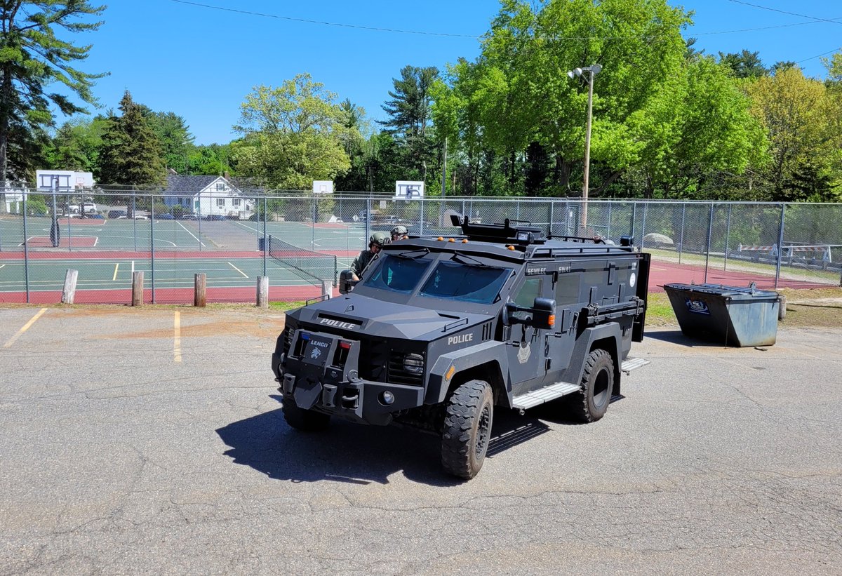 PembrokePD's tweet photo. The Town of Pembroke and the Pembroke Police Department hosted the SEMLEC (Southeastern Massachusetts Law Enforcement Council) SWAT Team today for training. It was a pleasure, and we thank you all for your service. https://t.co/w0oBU7aMZs