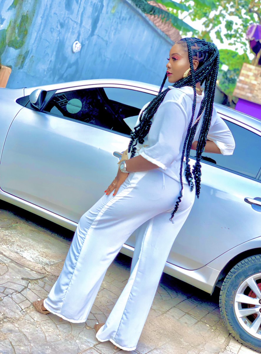 KanuStephany's tweet image. Two piece available in prints