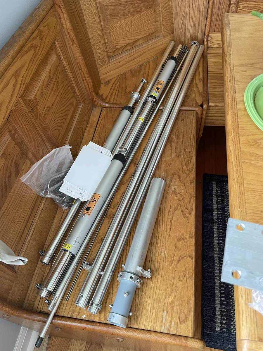 pewpewpewclick's tweet photo. Looks like I have work to do when I get back from @hamvention. I’m excited to get this in the air and complete some testing! I’ve always been a wire antenna guy! #vertical #xiegu #vg4 #hamradio @radioddity #antenna https://t.co/vnIKDNsUA5