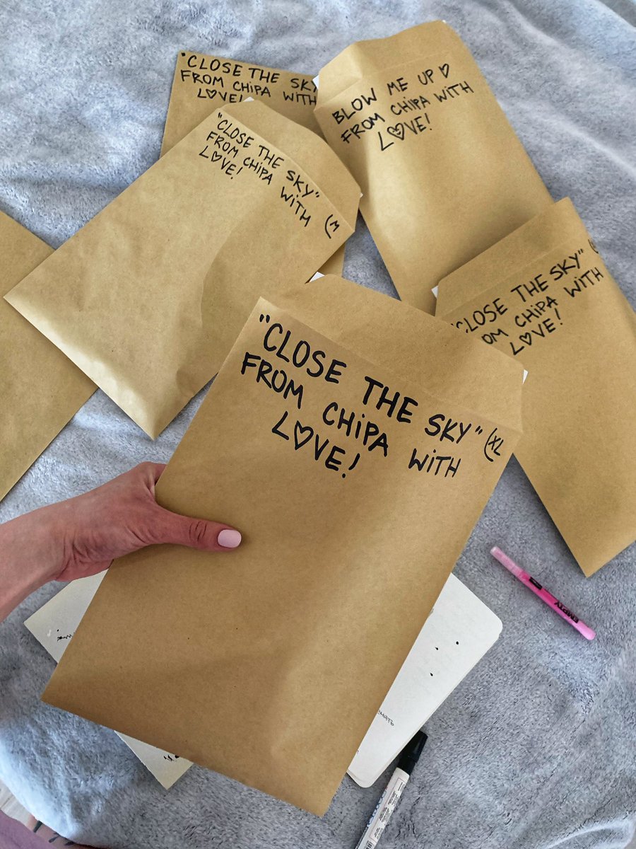 ChipaArt's tweet photo. Today I prepared part of my merch for shipping 😊👌☀️
50% of sales go to volunteers to help in the war zone 💛💙
#chipaart #graffitiart #graffiti #NFTCommmunity https://t.co/yyyAEBom1d