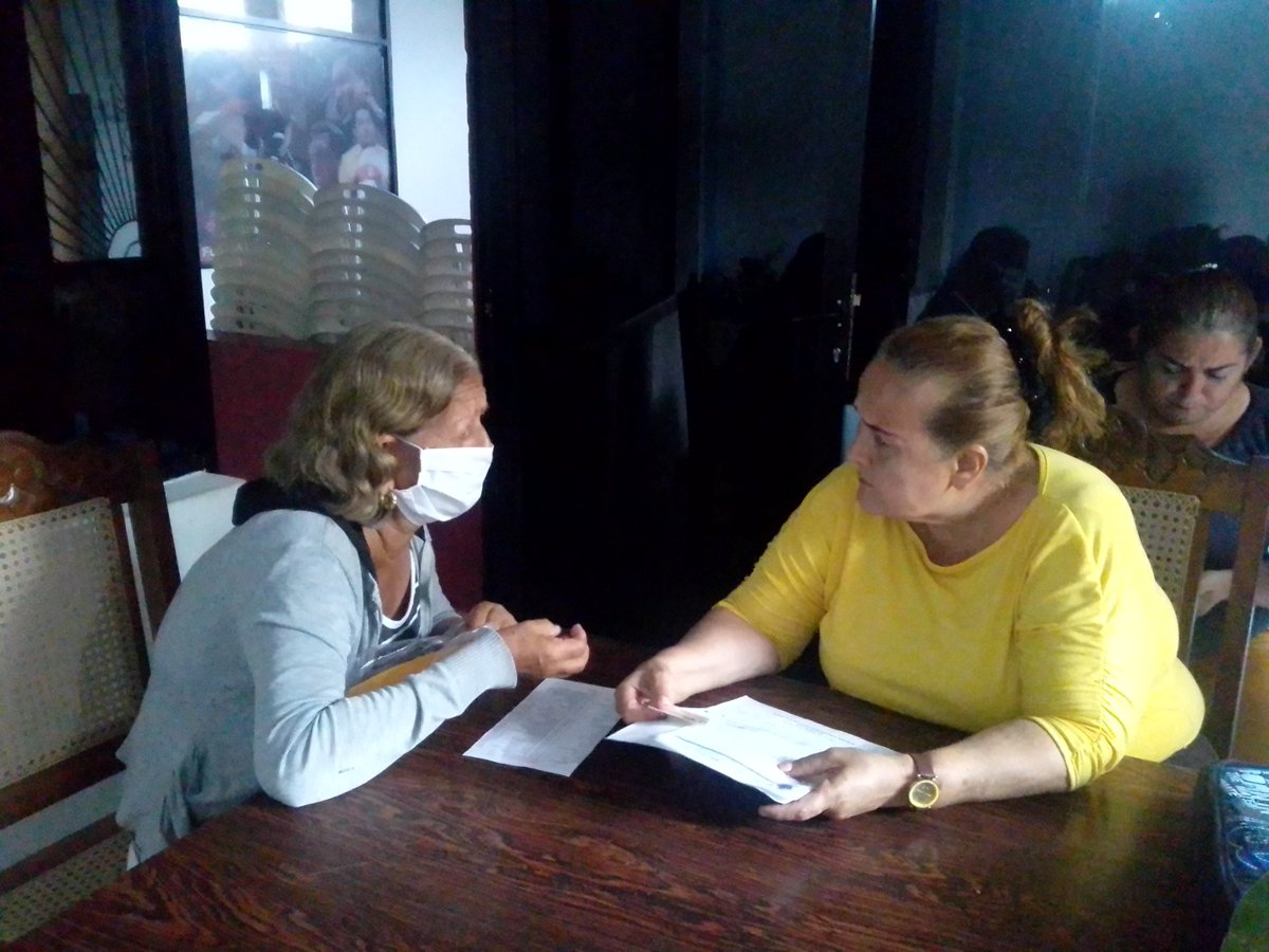 isabel_ga2's tweet photo. Trabando como consejal del municipio Fernández feo, estado Táchira la 3 edad solicitud de operación que paso al gobernador Abg. Freddy Bernal no ha dado respuesta de sillas d ruedas caminadoras bastones. @FreddyBernal https://t.co/mDQIPdfiCV