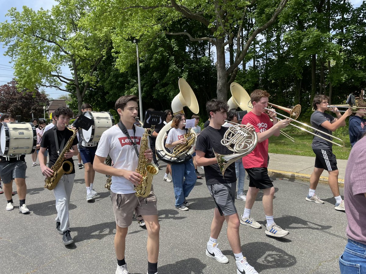 First day of marching preparation for the Glen Head Memorial Day Parade on 5/30! 🎷🎺🥁
<a href="/NSArts1/">North Shore Fine & Performing Arts</a>