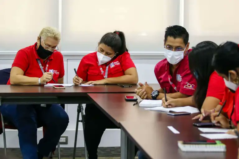 bcodeltesoro's tweet photo. #NoticiasBT | Banco del Tesoro brinda a sus trabajadores herramientas para el desarrollo personal y liderazgo

Lea más en nuestro #BlogBT 👉https://t.co/sv9ahXW8nO

@JohannAlvarez8 
@MinEcoFinanzas https://t.co/u439zko6bt