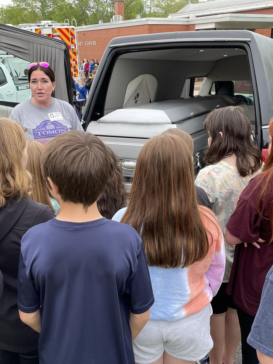 Christina tweet media