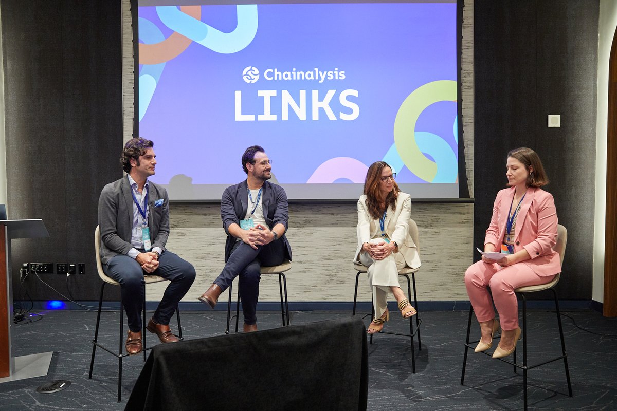 chainalysis's tweet photo. .@BRSHashdex, Partner &amp; Head of Global Expansion @Hashdex, Vanessa Fernandes CEO, Itau Digital Assets, Itaú Unibanco, &amp; @fvallejod, CRO, @Bitso breakdown #crypto trends in Latin America. #Links22 https://t.co/uguTOcJENt