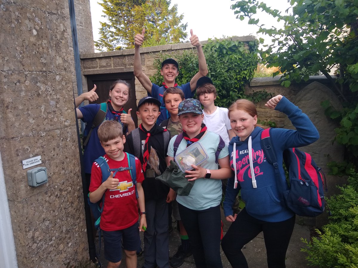 1stBlunsdon's tweet photo. Geocaching in Cricklade.... @SdnNorthScouts @ScoutsWiltshire @1stBlunsdonCubs @athenaesu #SkillsForLife #BePrepared #Scouts #iscout #Scouting https://t.co/dcrjVU4YIy