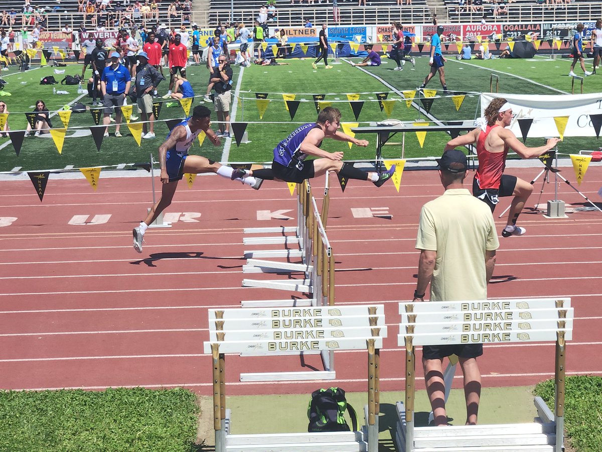 Fries getting through the 110 prelims unscathed for @MindenXCTF while saving the good stuff for finals.