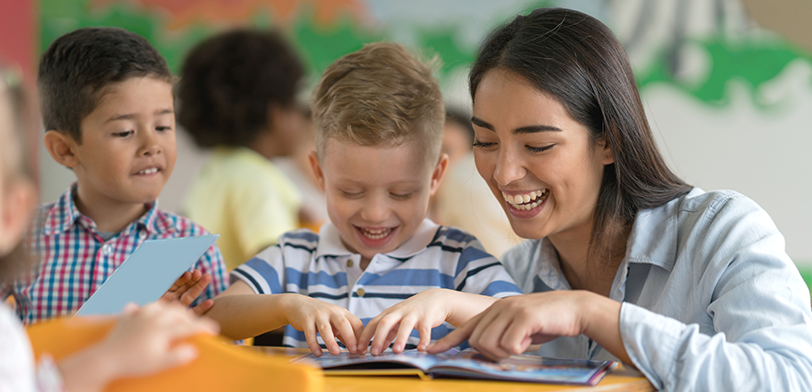 Helping kids discover the world of reading 📚📖- <a href="/IAReading/">Iowa Reading Research Center</a> provides literacy support and instructional tools for families and educators across Iowa. ow.ly/yqfj50JbuKU