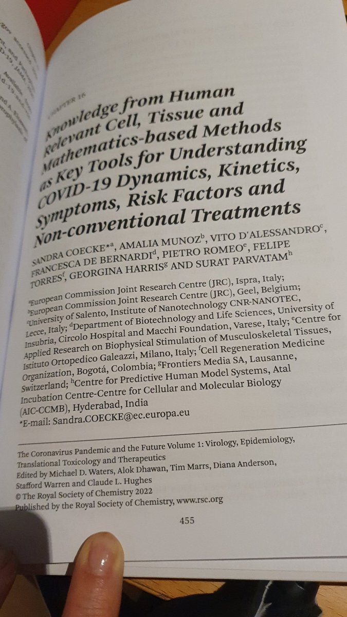 Thrilled to receive the @RoySocChemBooks book 'The Coronavirus Pandemic and the Future: Virology, Epidemiology, Translational Toxicology and Therapeutics' with our @EU_ScienceHub chapter on #cell & #mathematics #methods KEY for understanding #covid19 Enjoy @EricTopol !