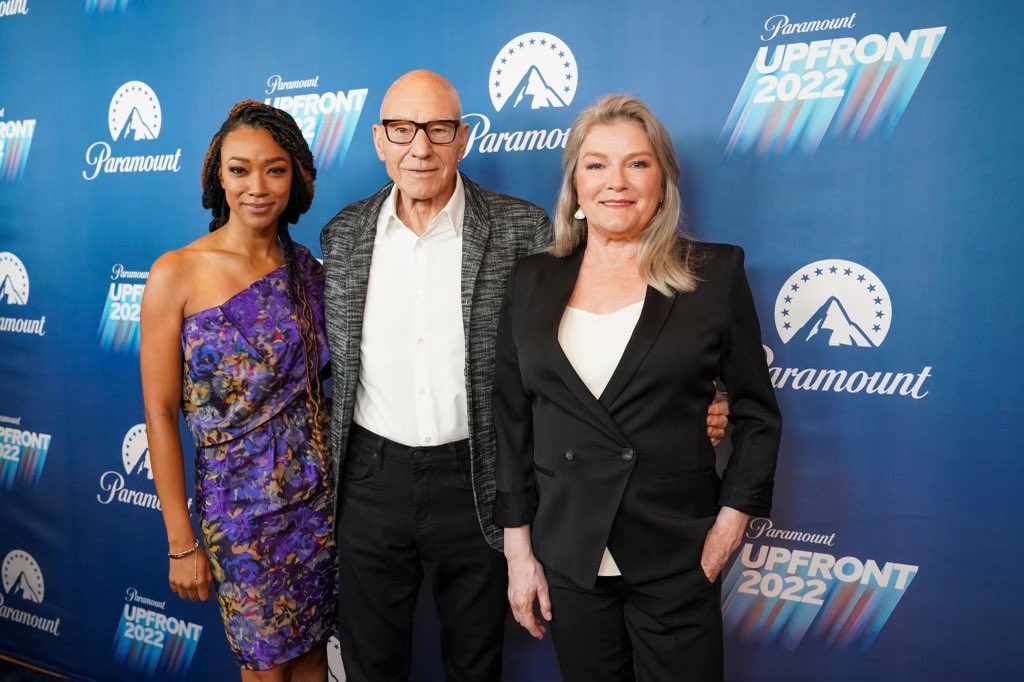 Oh captains my captains! #StarTrek