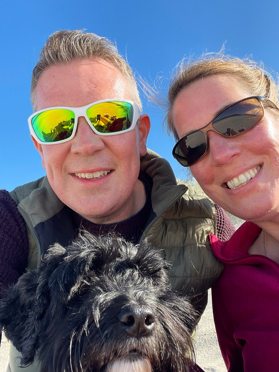 EmpLawyerSimon's tweet photo. Enjoying a rum* in Phucket** in our ⭐️⭐️⭐️⭐️⭐️ accommodation***

*box of wine
**Outer Hebrides
***campervan https://t.co/pJb08RT73e