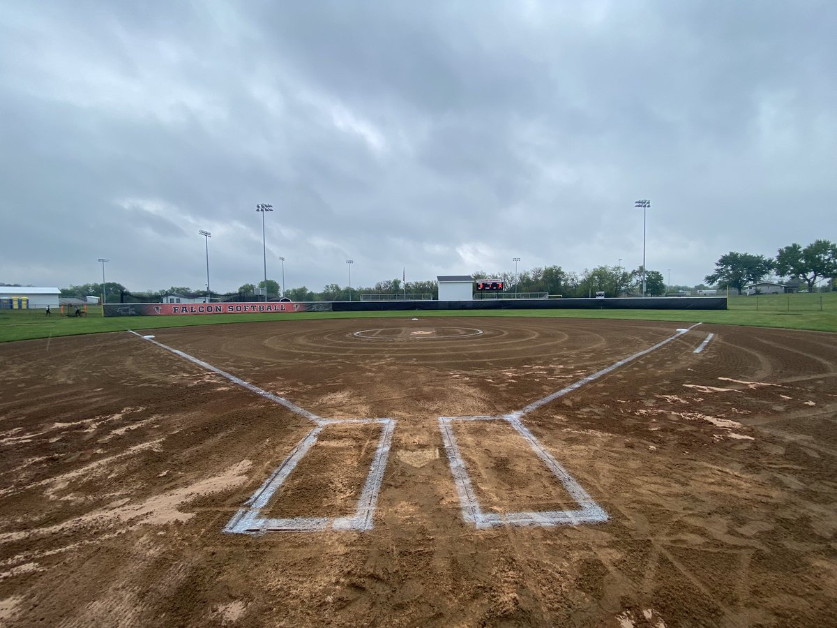 jgscsoftball's tweet photo. Senior Night game is still a go! https://t.co/DOINaa4seV