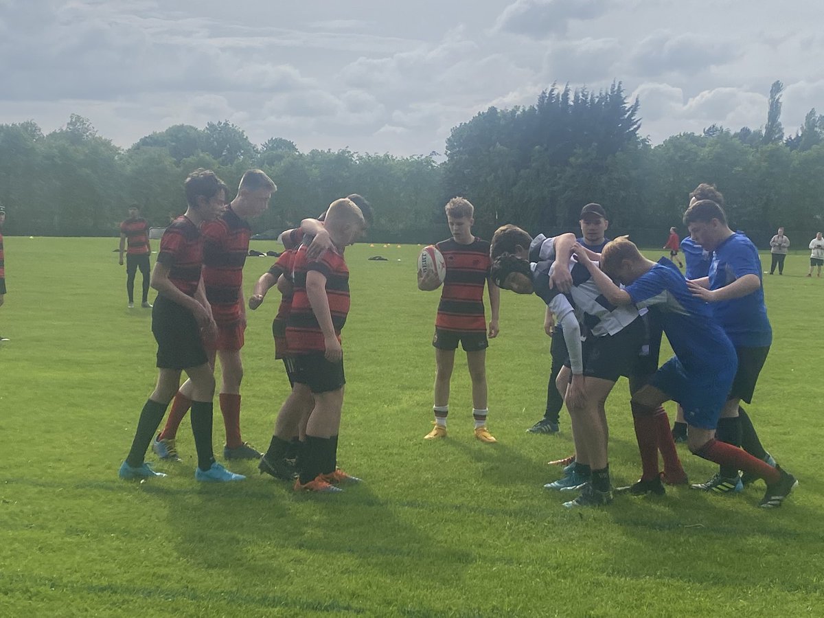 fionaeb1980's tweet photo. @MrCassellsPE @LHS_SOR some action shots from todays game. It was great to see the team play some great rugby today. Was exciting to watch. https://t.co/v6e7vvcGXA