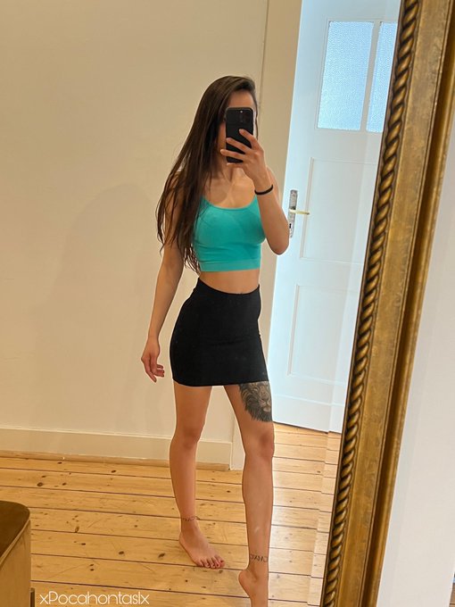 Mirror mirror on the wall.. 😈 https://t.co/OVHRd8PCeW