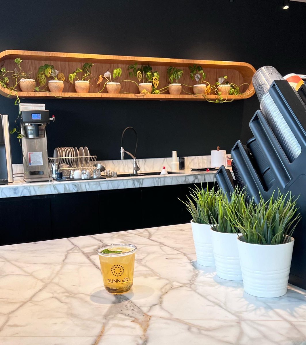 WheretogoGlobal's tweet photo. Dunn Roastery &amp; Coffee 

محمصة وقهوة مختصة بجلسات جميلة 😍
القهوة مضبوطة والمكان شرح 🌿
• مناسب للعمل والدراسة 📚 

📍الرياض 
⬇️ https://t.co/11ex67Erx6 https://t.co/x7gBHafgHP