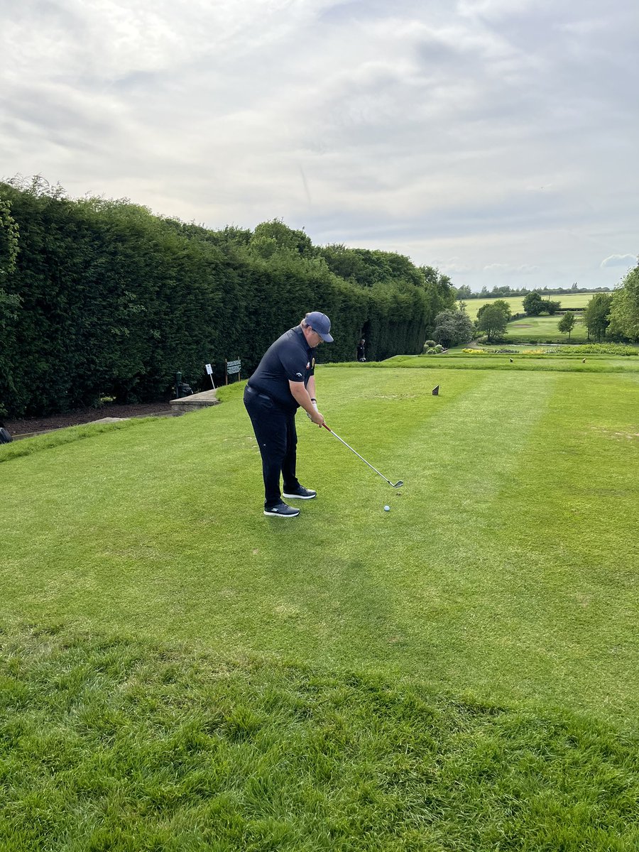 Scratch team looking smart in their new team shirts tonight. A big thank you to sponsor IFG @ianfoster63_ian the team drew 4-4 with @Wathgolfclub