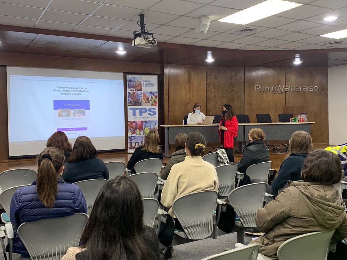 ChileWista's tweet photo. #WISTAChile visita @TPS_Valparaiso en la actividad “Ruta de la Industria” en el marco del Día Internacional de la Mujer en el Sector Marítimo @IMOHQ @DespinaPan @ClaudiaMagna2 @mundomaritimo @WISTAInt #WomenInMaritimeDay #MundoMaritimo https://t.co/nTMIRhcSyH
