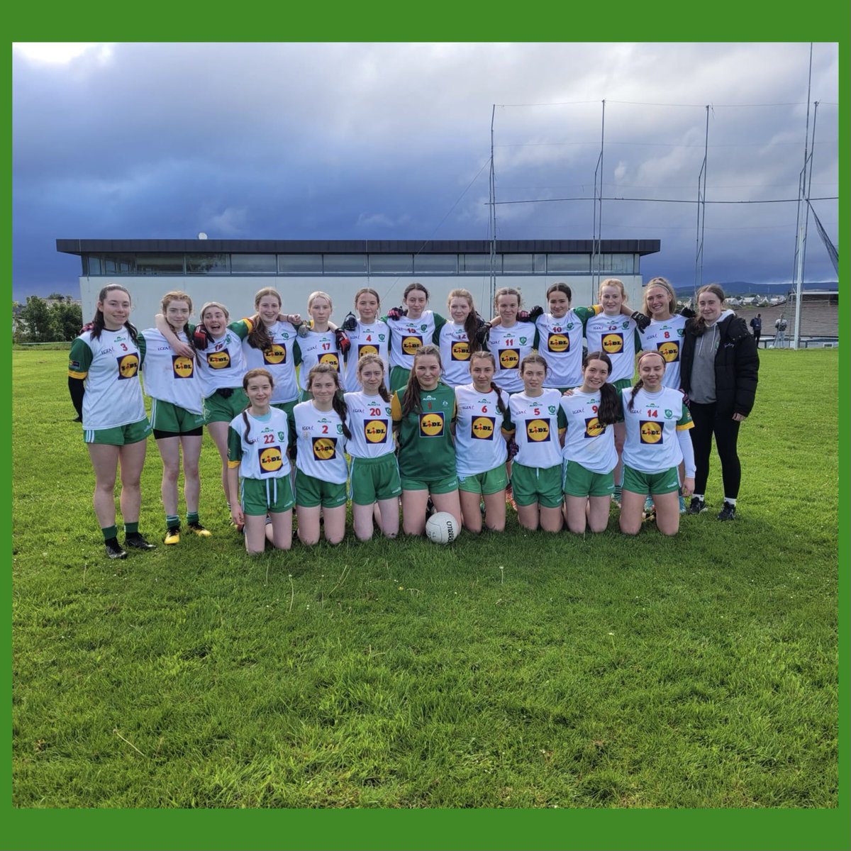 BurrishooleGAA's tweet photo. Well done to the u16 girls who won their Div 1 shield semi final against Castlebar mitchels.
Final score 2-12 to 2-7.
County final here we come! Massive stuff from the girls #countyfinalbound @Mayo_LGFA https://t.co/nmEZObMdqo