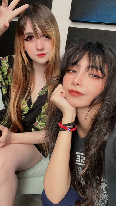 Chicos ya estamos en el podcast con @sanchanclau uwu el tema de hoy es algo delicado pero va a estar