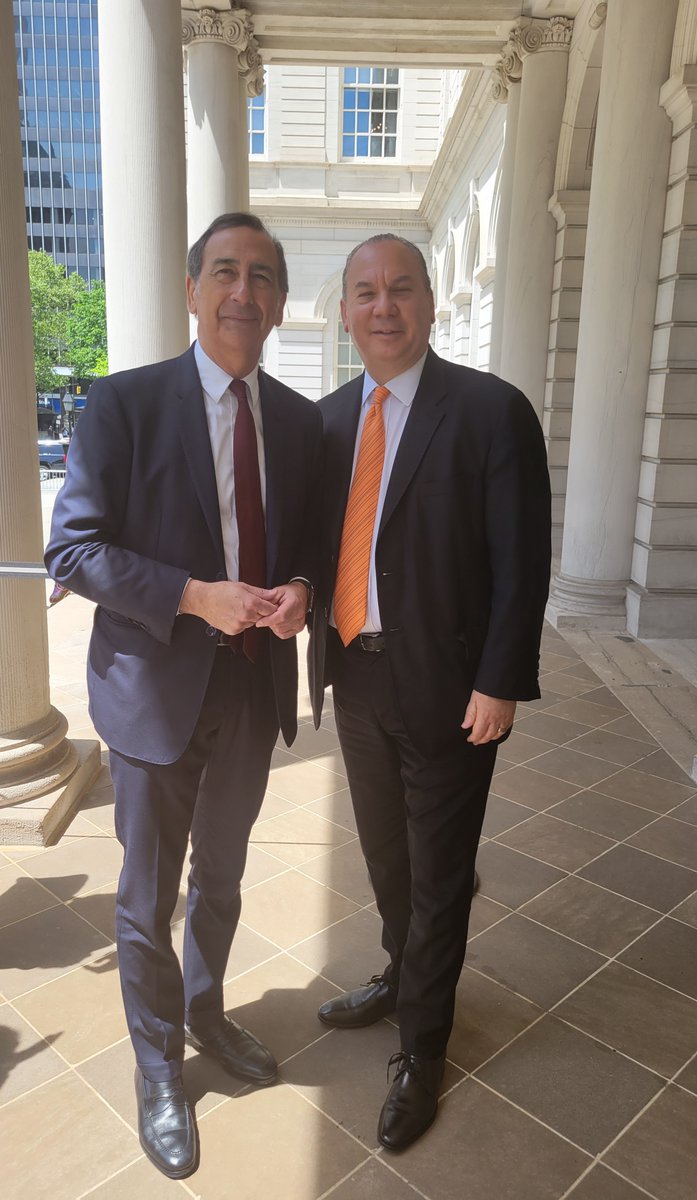 RabbiMSchneier's tweet photo. Wonderful to see today, at NY #CityHall, Giuseppe Sala, Mayor of #Milan. We recalled my visit to Milan in 2017 where I addressed The Islamic Religious Community of Italy, #COREIS, under the leadership of Imam Pallavicini. I was presented at Milan City Hall w/ the key to the City https://t.co/dxYLEmzLKD