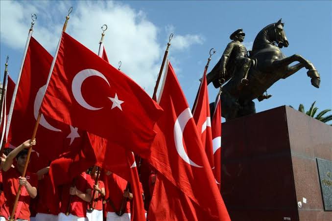 UtkuYalcinTR's tweet photo. The beginning of the National Struggle, the first step of the glorious War of Independence, the date of 19 May 1919, the day Atatürk landed in Samsun, is one of the most imp. milestones in Turkish history.
Happy 19 May Commemoration of Atatürk, Youth and Sports Day. #19Mayis1919 https://t.co/74rlYOpTH2