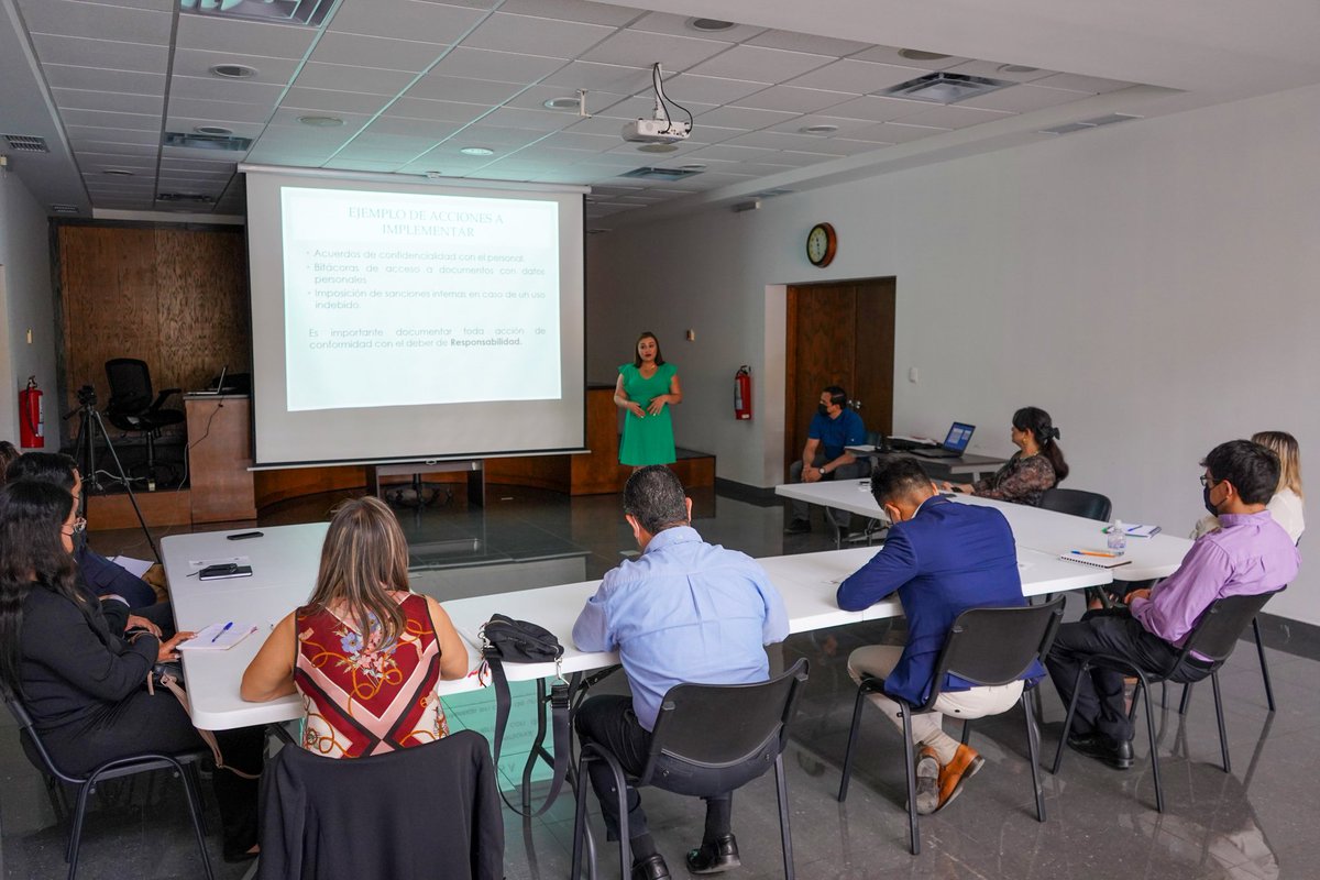 MarianaBaDo's tweet photo. El día de ayer impartimos la capacitación "deberes en la protección de datos personales" retomando las capacitaciones de manera presencial @ICHITAIPOficial https://t.co/byvxEPRDLO