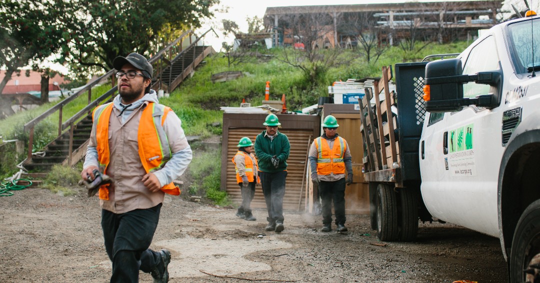 LACorps's tweet photo. From South LA to the SFV, from East LA to Mid-City, we need your help this Saturday. Join us at one of these locations for our #LACorpsPower Day of Service! #volunteerism #communitybeautification #cleanandgreenLA #losangelessustainability

https://t.co/OEWejIIeDC https://t.co/DLuucWZFv7