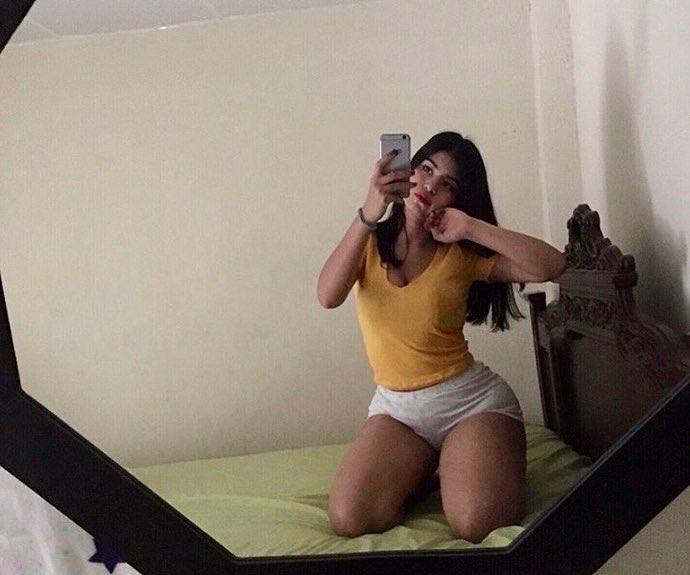 angie_pincay22's tweet image. Aburrida en casita, quien animado para divertirnos juntitos 🤫🤭💵 Te espero Amor. 

Más información al privado 🔥

#SiguemeYTeSigoCumplo #Paypal #gordita #jovencita #relajada #videollamadas