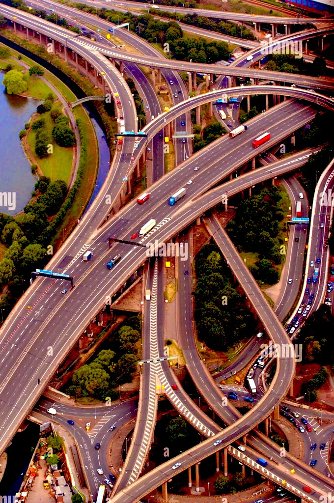 daddyhope's tweet photo. This is Gravelly Hill Interchange spaghetti junction in England, the biggest in Europe.

The money ZANUPF loots from Gold alone in only 2 months is what it costs to build it.

The US$15 billion that was LOOTED from Chiadzwa diamonds would have built 83 interchanges like this one. https://t.co/yOPSSMmt7N
