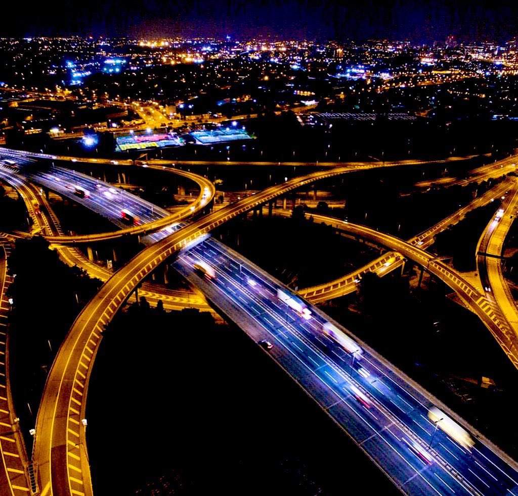 daddyhope's tweet photo. This is Gravelly Hill Interchange spaghetti junction in England, the biggest in Europe.

The money ZANUPF loots from Gold alone in only 2 months is what it costs to build it.

The US$15 billion that was LOOTED from Chiadzwa diamonds would have built 83 interchanges like this one. https://t.co/yOPSSMmt7N