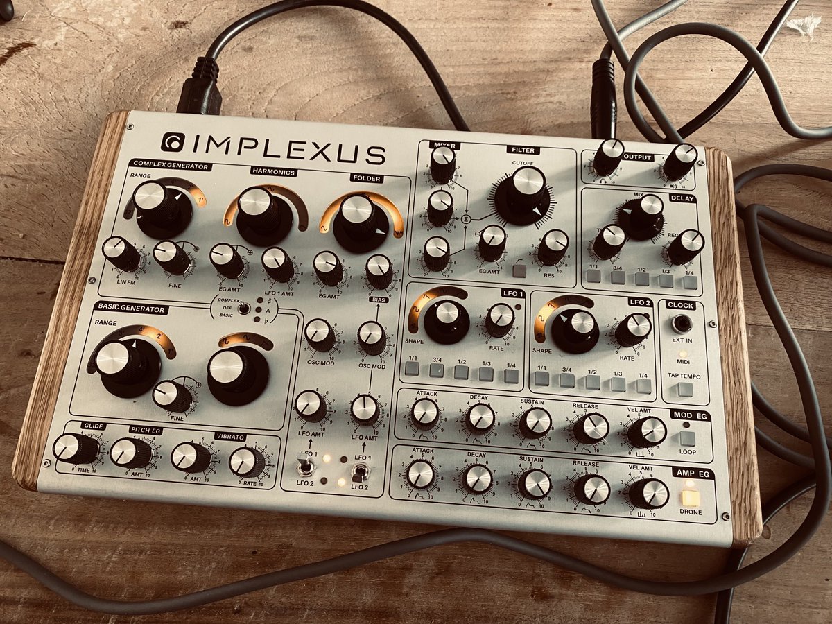 dijkshoorn's tweet photo. Wat een feest deze synth. Nederlandse makers. #implexus https://t.co/uvo2J7SLYs