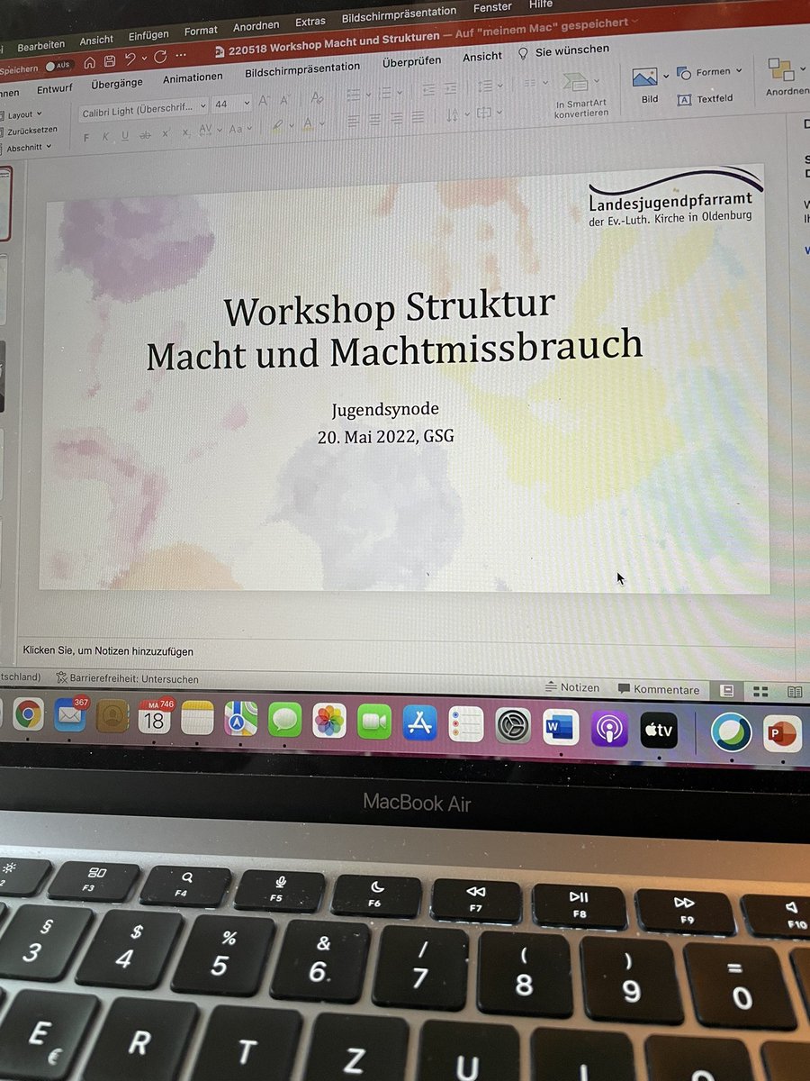 farina30767004's tweet image. Morgen startet sie endlich die erste Jugendsynode. Ich bin so gespannt, ob all die Planungen fruchtbar sind. Mein Workshop steht schon mal #elkio #jugendsynode #lajuol #machtstrukturen