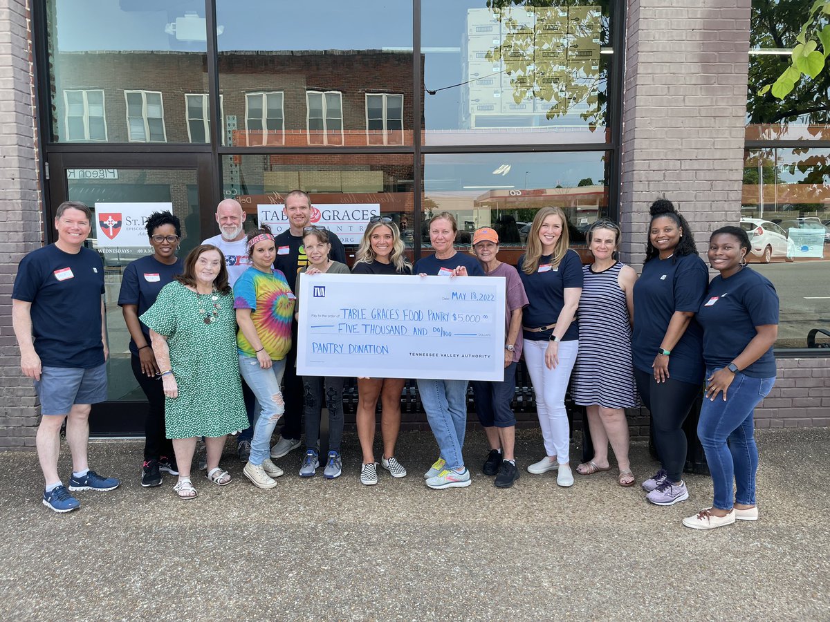bertrobinson's tweet photo. @TVAnews employee volunteers spent the morning at Table Graces Food Pantry in Athens, TN, packaging and distributing food to area families. We also awarded this great organization a $5,000 community contribution to support its ongoing efforts to address #Hunger. @TheDPA https://t.co/k5NNfHANr6