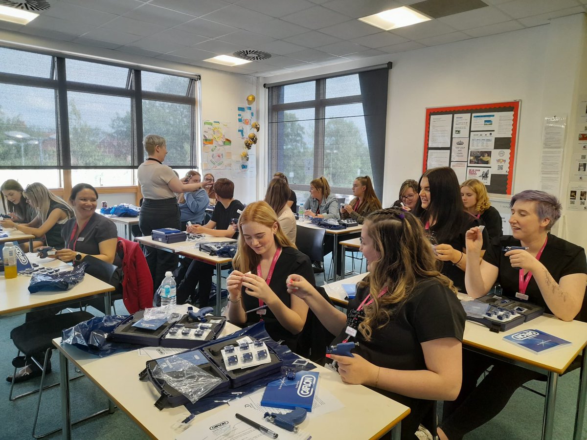 annepickering's tweet photo. Something a little different today,an ear piercing course to add to the learners qualifications delivered by Caflon. #collegelife #hairdressingstudent #additionalskills @CheshireCollSW @ElementsSalons #widerlearning #caflonearpiercing https://t.co/Rw11Cn4UZt