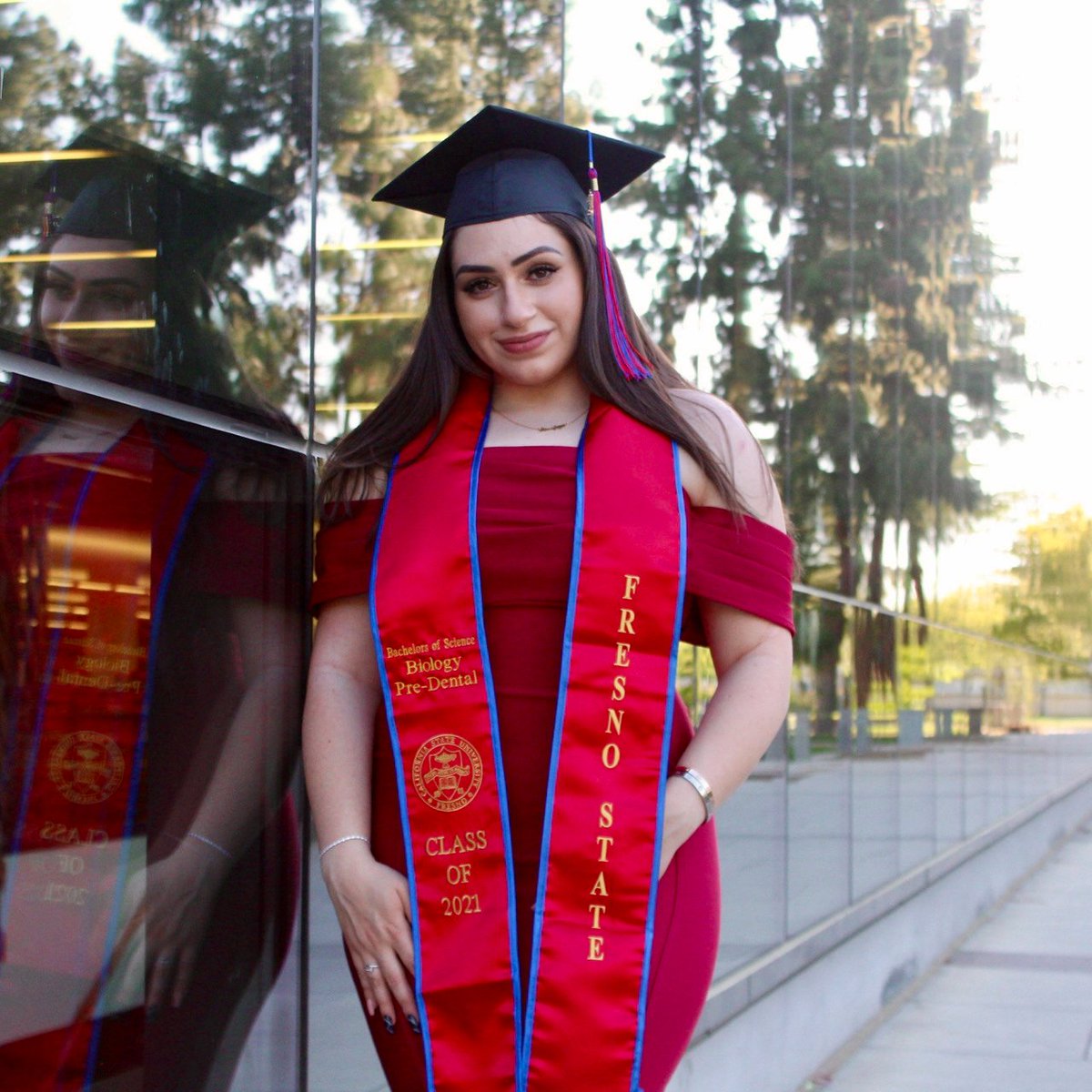 FS_HCOP's tweet photo. Congratulations Suzanna!🎓🎓🎓 https://t.co/5k9Ipg6pPS