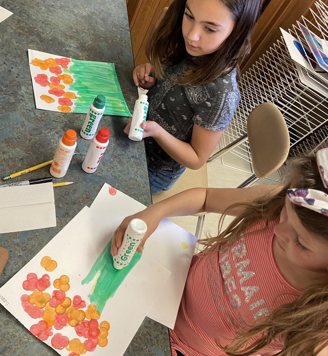 Diane_galuppo's tweet photo. 3rd grade artists learned about the significance of red poppies, read the poem, In Flanders Fields, by John McCrae, then created their own fields of poppies  #MemorialDay @FSDVikings @MissBFSD https://t.co/5iHQ75d43t