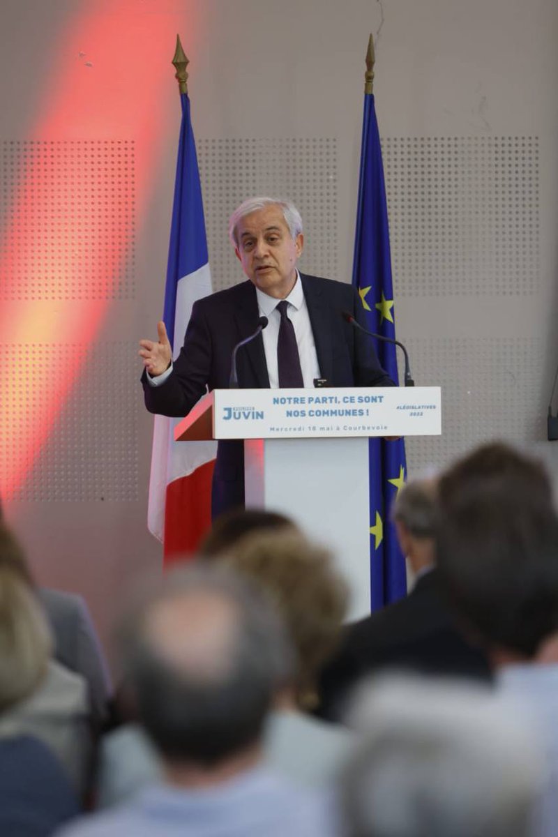 ... Parce que la loi devrait nous garantir la pérennité de nos commissariats et le financement des prolongements des lignes de métro.

Voilà pourquoi le Député doit travailler main dans la main avec les Maires et ne pas être leur opposant!