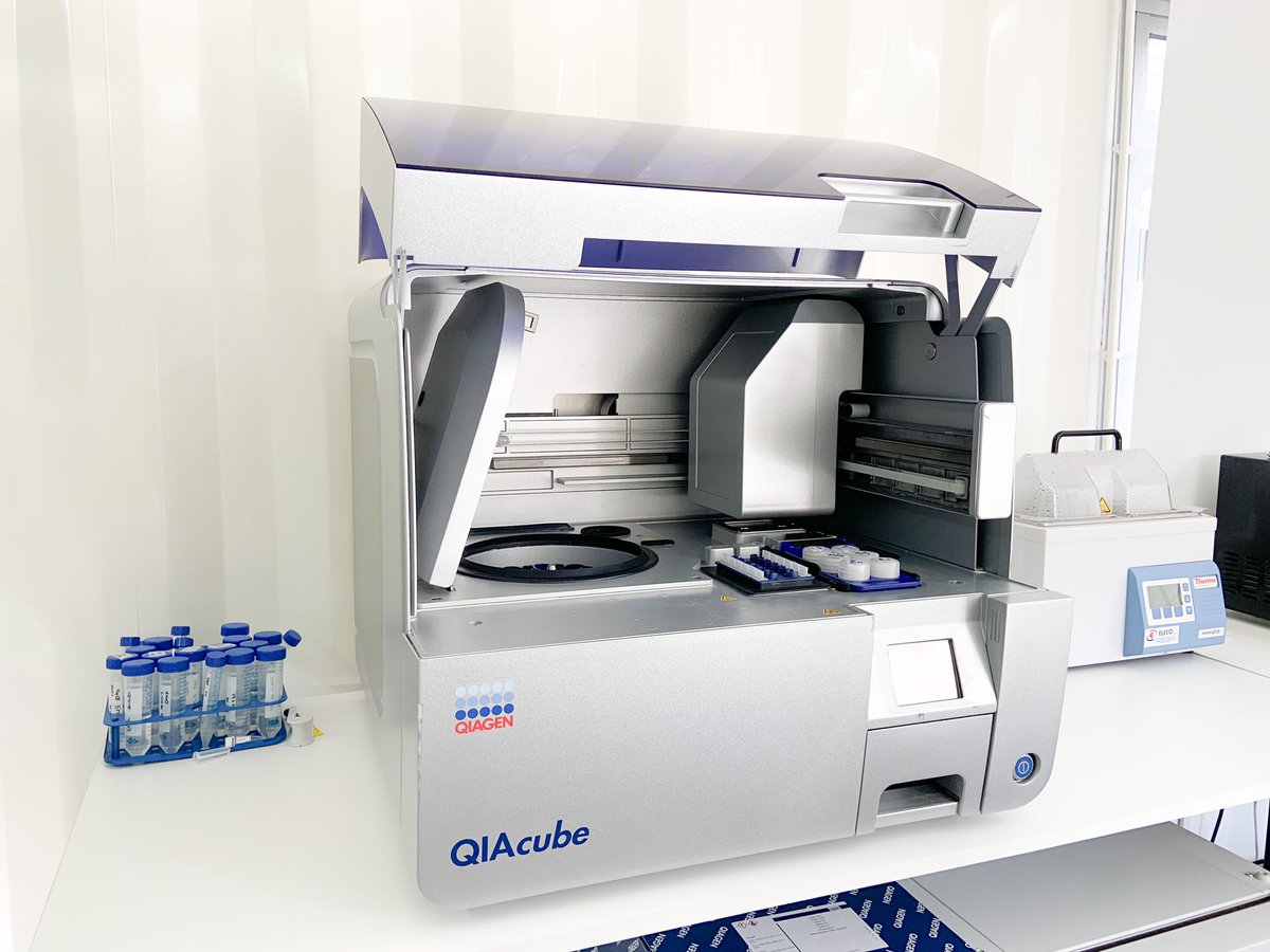 kinzbio's tweet photo. Hoy en el #Lab, les presentamos a #QIAcube 🦸🏻♀️🧬👏🏼, nuestro sistema de preparación de muestras automatizado. Con la tecnología avanzada de @QIAGEN, realiza purificaciones totalmente automatizadas de ácidos nucleicos, procesando hasta 12 muestras por ejecución!! #BikoUruguay https://t.co/x566adkvPA