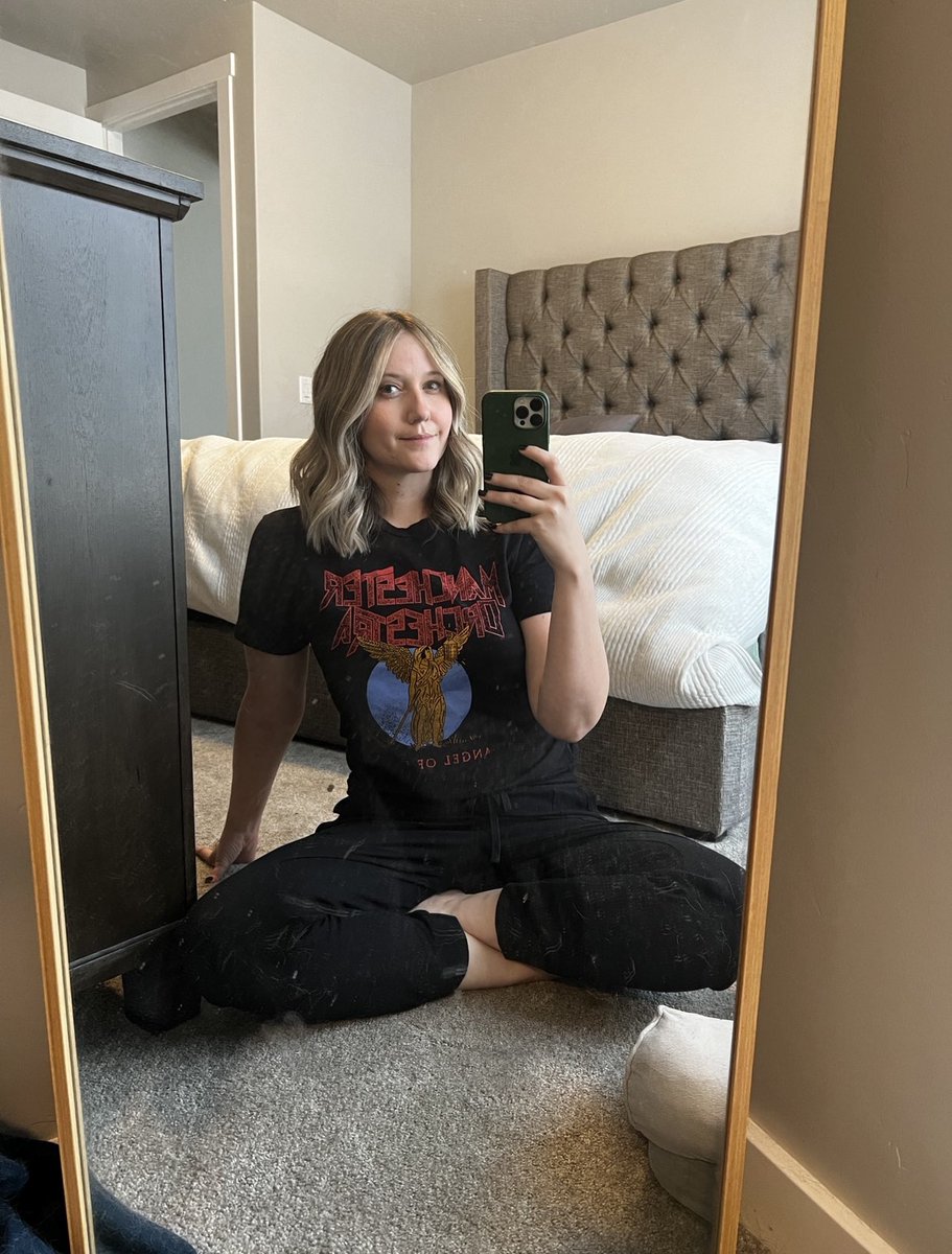 Hollydota's tweet photo. Chopped ✂️

…also maybe time to change my handle because what’s Dota? Or maybe I’ll stream again one day? https://t.co/HbWBI0cNE8