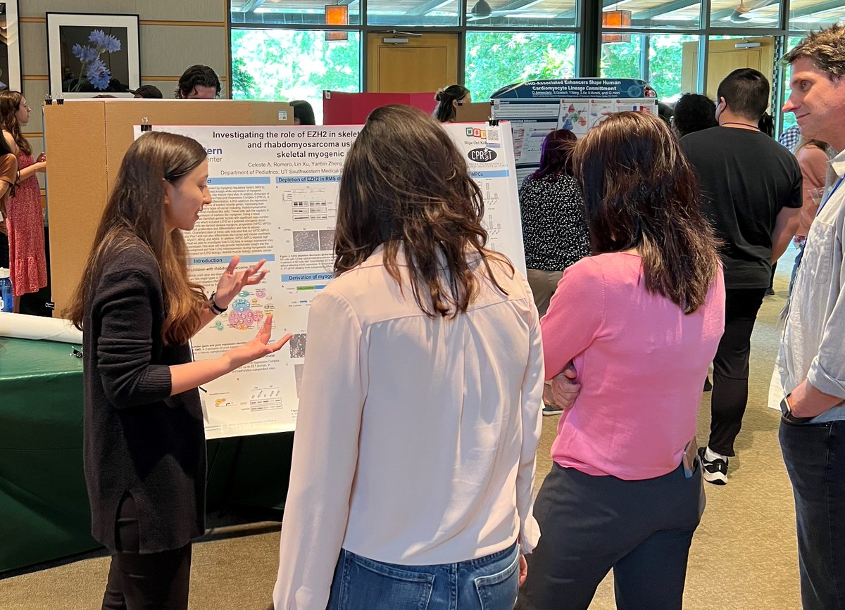 Proud of Celeste (our amazing graduate student) for presenting her research at the <a href="/GDDgradprogUTSW/">GD&D</a> retreat and winning best poster! <a href="/UTSWGradSchool/">UTSW Graduate School of Biomedical Sciences</a>