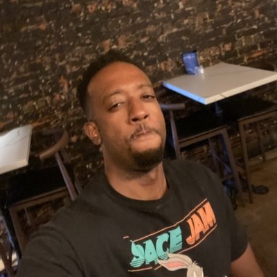 makeitonempty's tweet photo. #NewProfilePic https://t.co/UcZBb3EBwl