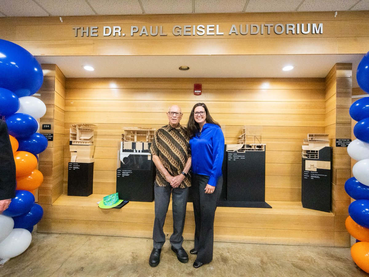 Jennifer Cowley tweet media