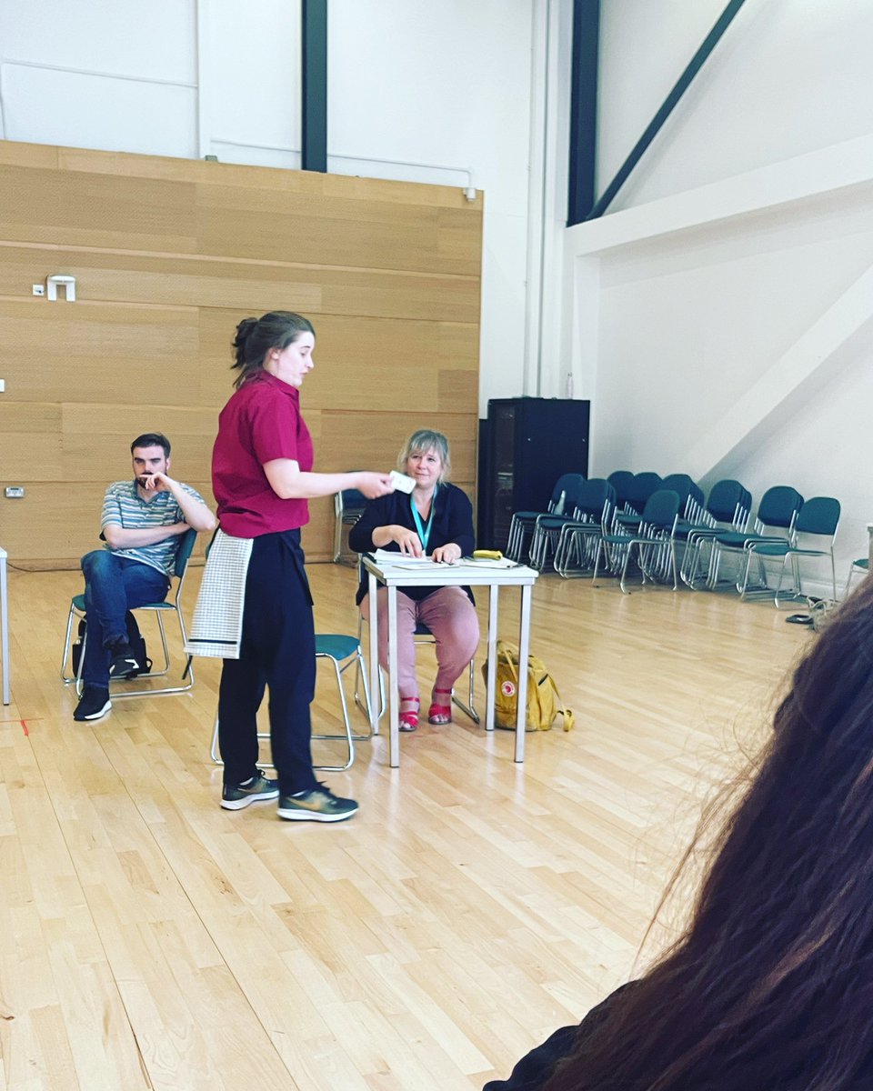 projectonabus's tweet photo. Great run through performance this weekend 🙌🏼

@yourroyaldocks #createyourdocks #projectonthebus @MayorofLondon @newhamlondon #performingarts #saturday #creating #devising #workshop  #studio #studiotime #physicaltheatre #sharingwork https://t.co/WyNJQKbQIG