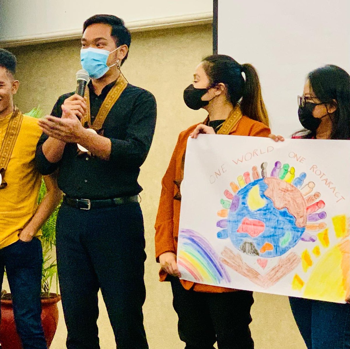 RACMakatiPH's tweet photo. Rotary Youth Leadership Awards (RYLA 2022)
 
The Rotaract Club of Makati (RAC Makati), through the generous sponsorship of the Rotary Club of Makati (RC Makati), participated at this year’s Rotary Youth Leadership Awards (RYLA 2022) which was held at the Ayala Ballroom… https://t.co/ulO9wUpuao