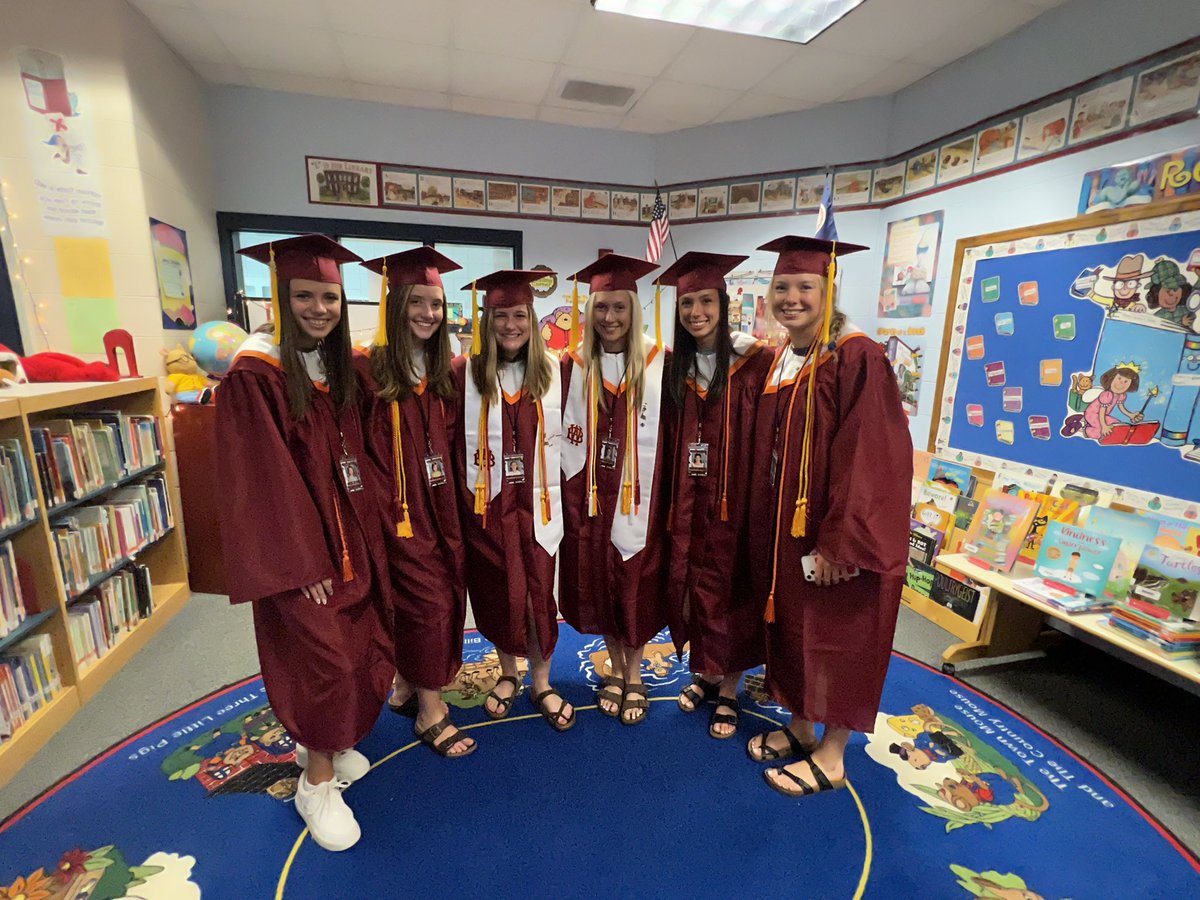 Our seniors got to visit their elementary school today (Bonsack) as part of <a href="/WilliamByrdHigh/">William Byrd High</a> Senior Day!